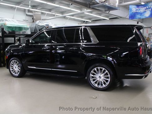 Used 2023 Cadillac Escalade ESV Premium Luxury AWD/4WD image 4