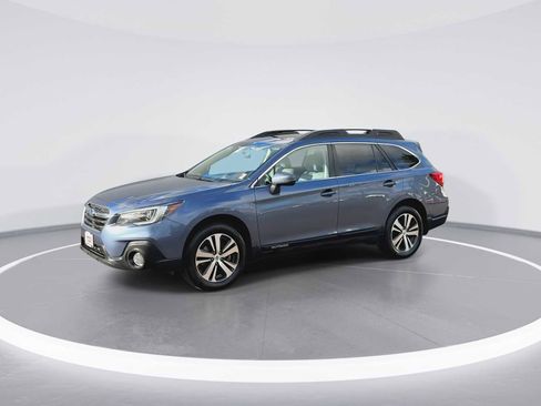 Used 2018 Subaru Outback 2.5i Limited image 4