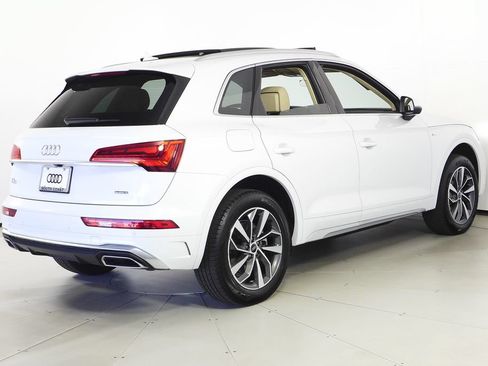 Used 2023 Audi Q5 2.0T Premium w/ Convenience Package AWD/4WD image 7