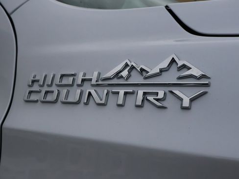 New 2026 Chevrolet Tahoe High Country AWD/4WD image 6
