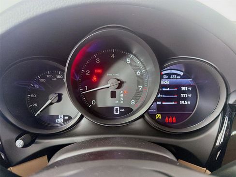 New 2026 Porsche Macan Turbo image 15