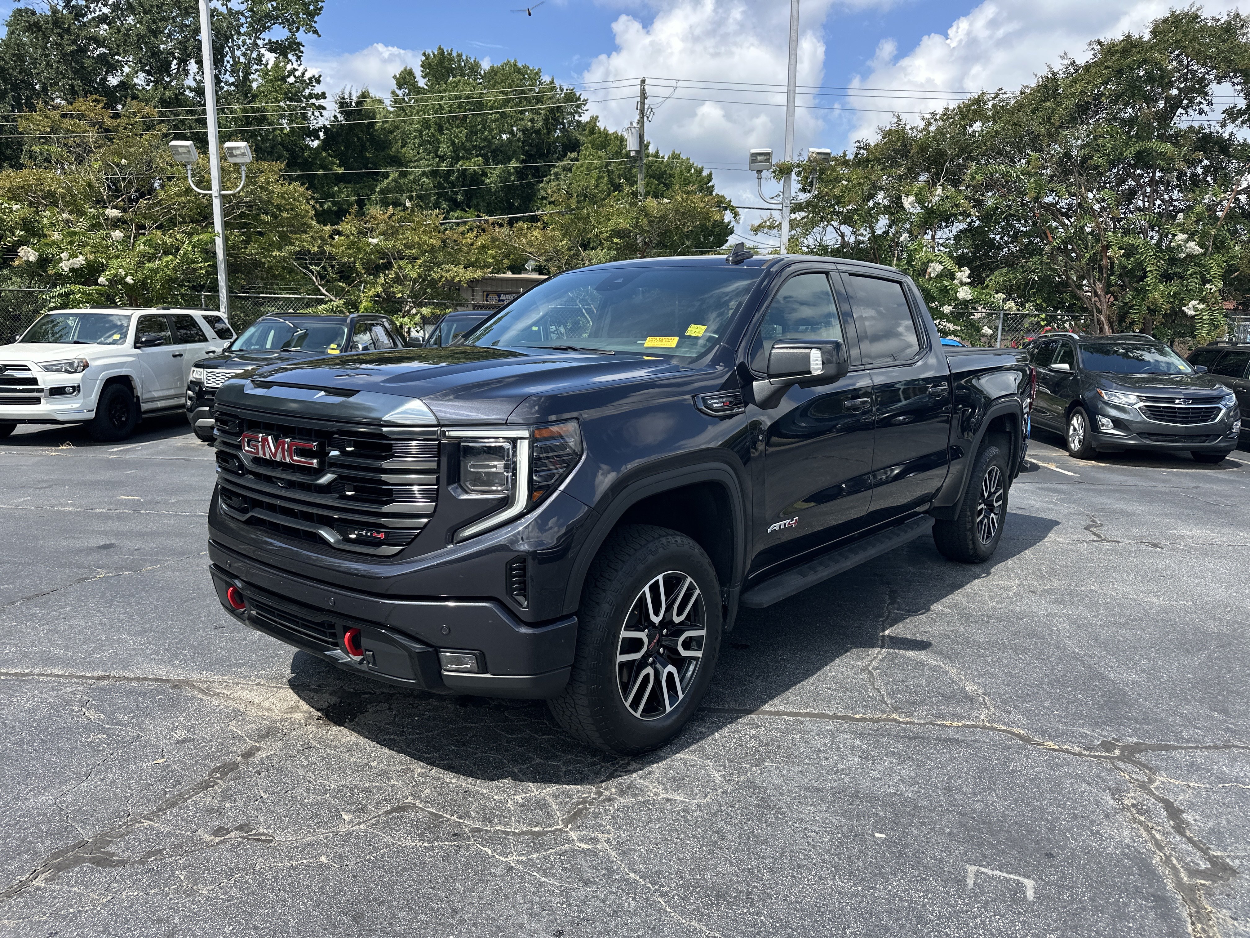 Used 2023 GMC Sierra 1500 AT4 w/ AT4 Premium Package AWD/4WD image 5