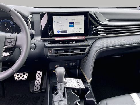 New 2026 Toyota Camry SE FWD image 6