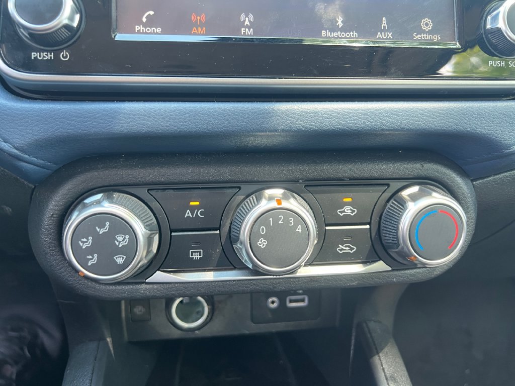 Used 2025 Nissan Versa SV FWD image 22