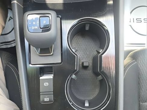Certified 2024 Nissan Rogue SV AWD/4WD image 17