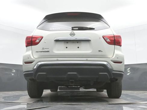 Used 2019 Nissan Pathfinder SL FWD image 32
