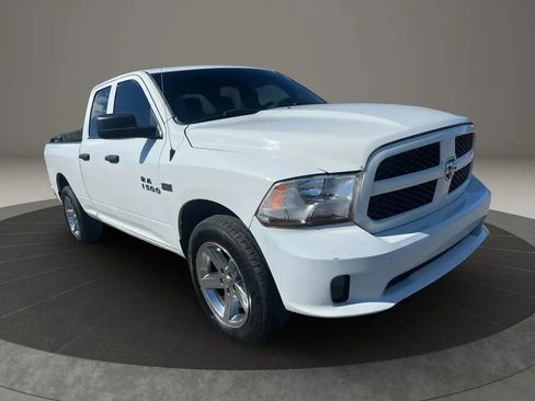 Used 2017 RAM 1500 Express image 3