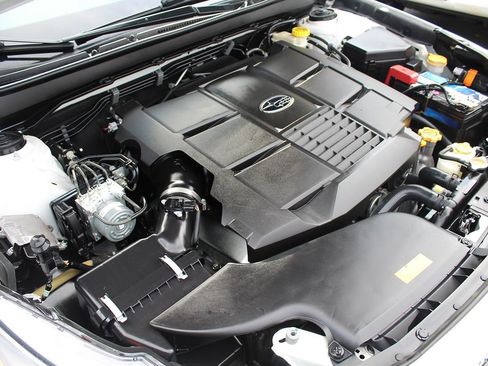 Used 2016 Subaru Legacy 3.6R Limited image 35