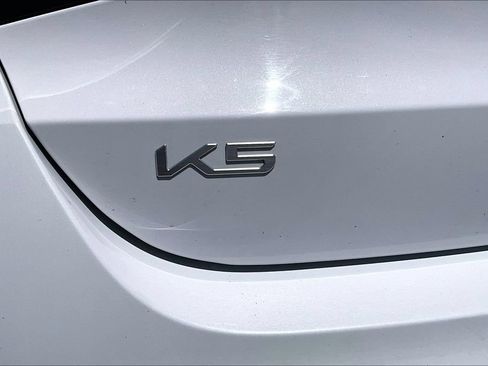 Used 2023 Kia K5 LXS FWD image 8