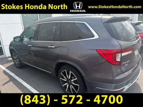 Used 2021 Honda Pilot Touring image 3