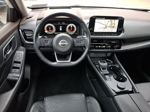 Certified 2023 Nissan Rogue Platinum w/ Platinum Premium Package AWD/4WD image 11
