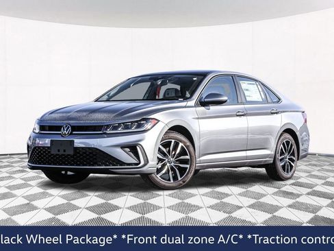 New 2026 Volkswagen Jetta SE FWD image 2