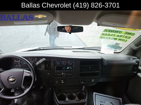 Certified 2016 Chevrolet Express 2500 image 18