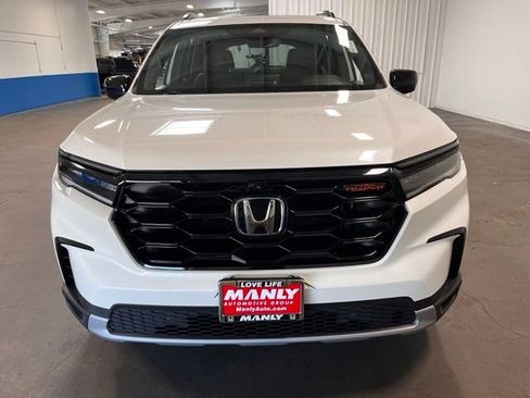 Used 2024 Honda Pilot TrailSport image 7
