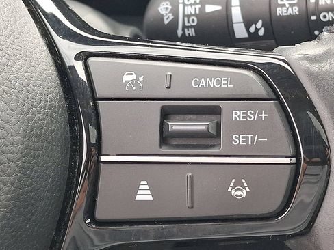 Used 2024 Honda HR-V EX-L image 23