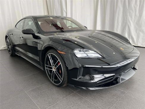 New 2026 Porsche Taycan GTS image 7