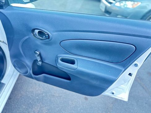 Used 2015 Nissan Versa S Plus FWD image 13