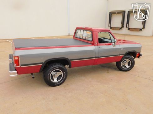 Used 1991 Dodge D/W Truck 250 image 27