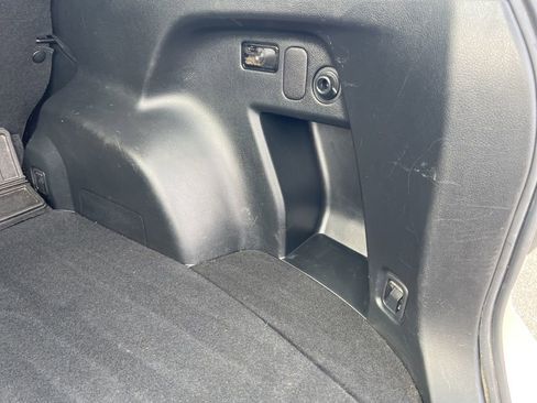 Used 2017 Subaru Forester 2.5i w/ Alloy Wheel Package image 44