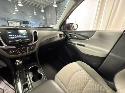 Used 2018 Chevrolet Equinox LS FWD image 26