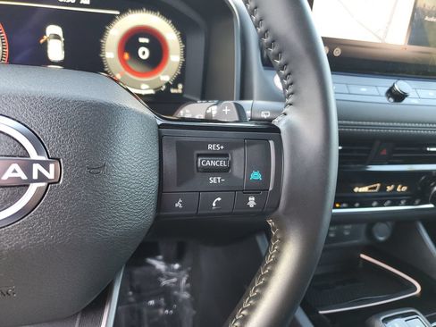 Used 2026 Nissan Rogue SL AWD/4WD image 25