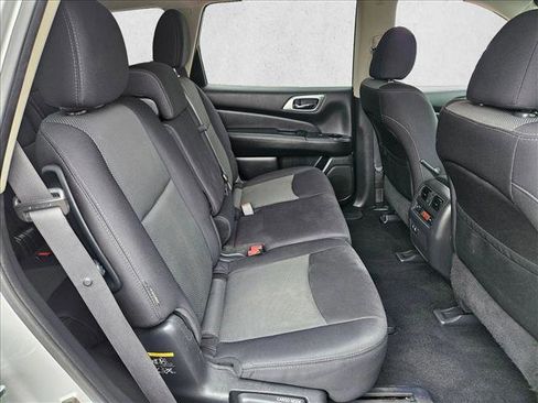Used 2019 Nissan Pathfinder S FWD image 24