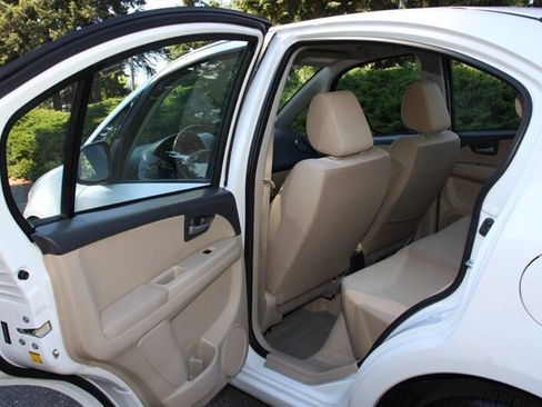 Used 2012 Suzuki SX4 LE FWD image 14