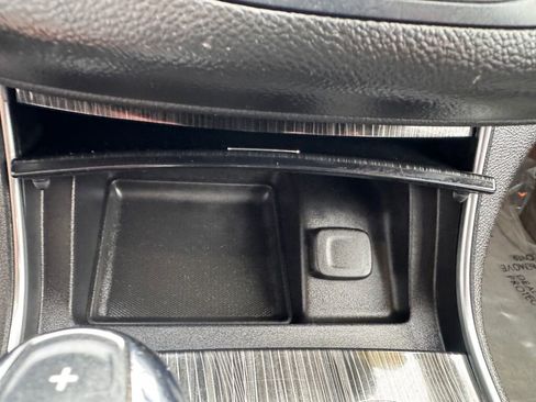 Used 2018 Chevrolet Impala LT image 24