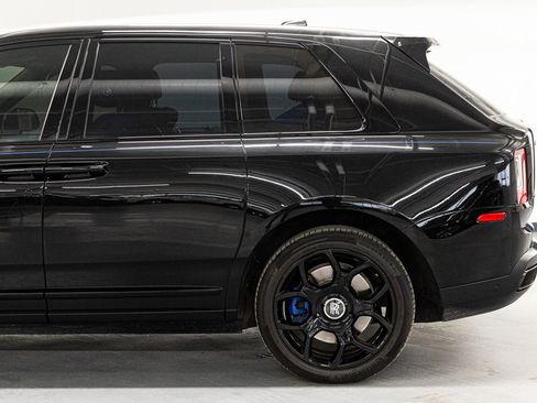 Certified 2023 Rolls-Royce Cullinan Black Badge image 4