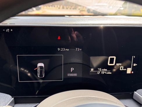 Certified 2025 Nissan Kicks SV FWD image 14