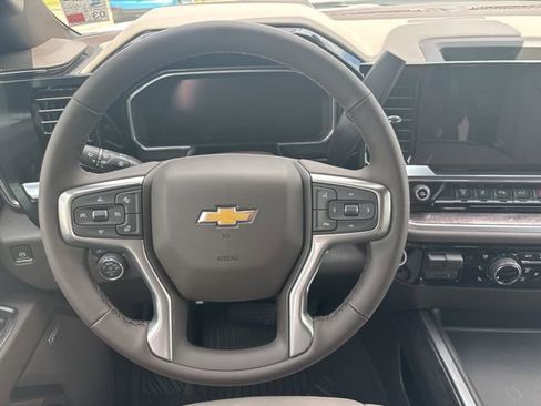 New 2026 Chevrolet Silverado 2500 LTZ w/ LTZ Premium Package AWD/4WD image 28