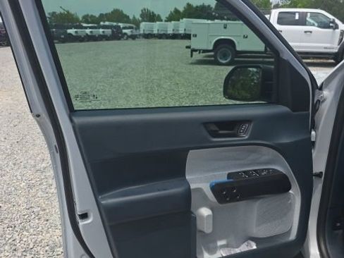 Used 2025 Ford Maverick XLT FWD image 10