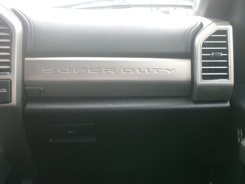 Used 2019 Ford F250 Platinum w/ Platinum Ultimate Package image 21