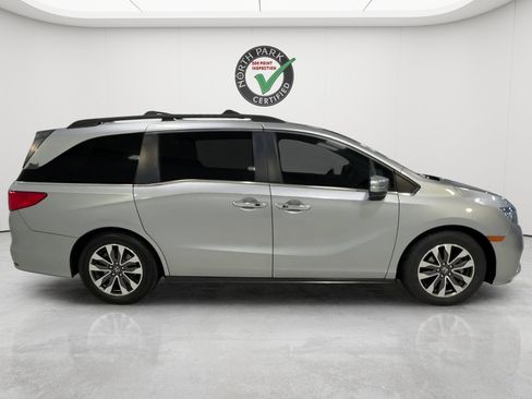 Used 2021 Honda Odyssey EX-L image 12