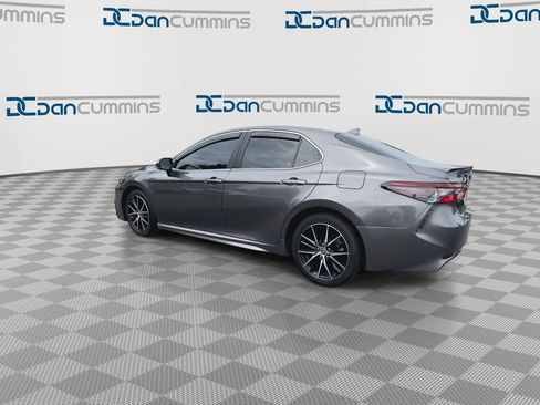 Used 2024 Toyota Camry SE FWD image 6