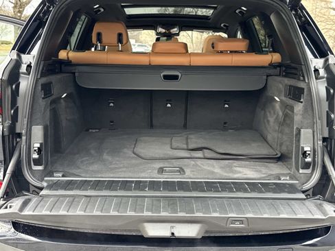 Used 2025 BMW X5 xDrive40i w/ M Sport Package image 29
