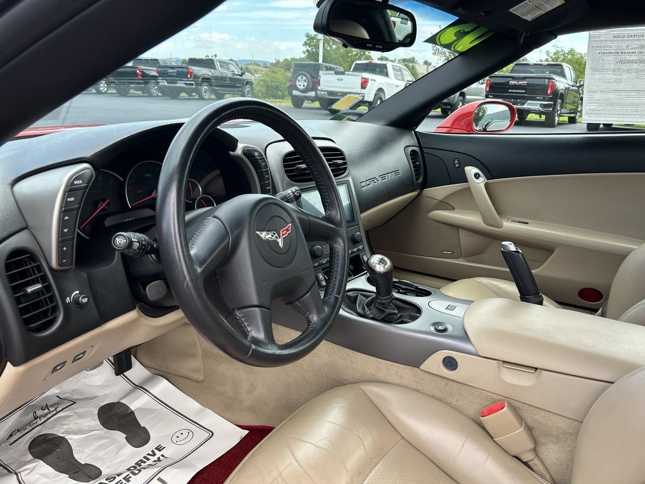 Used 2005 Chevrolet Corvette Convertible w/ Preferred Equipment Group RWD image 21