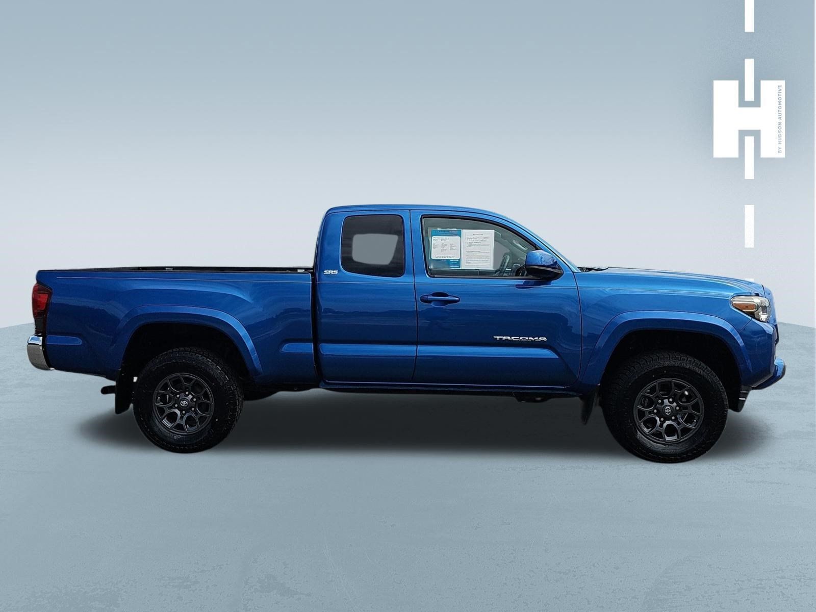 Used 2018 Toyota Tacoma SR5 AWD/4WD image 3