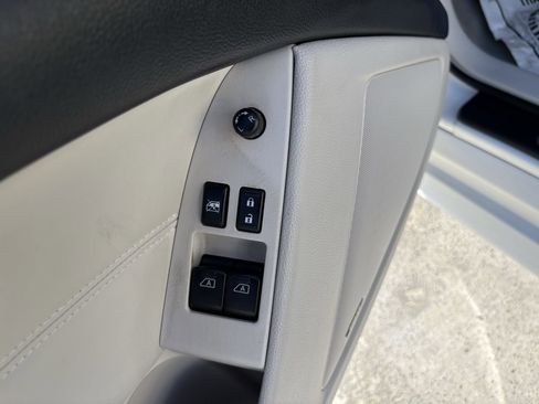 Used 2014 INFINITI Q60 Journey w/ Premium Package image 18