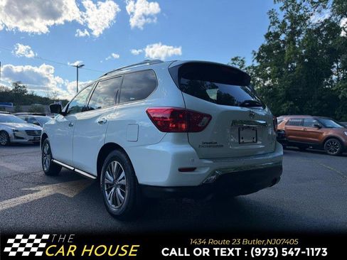 Used 2020 Nissan Pathfinder SL AWD/4WD image 4