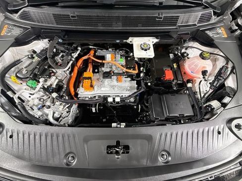 Used 2024 Chevrolet Equinox EV LT FWD image 30