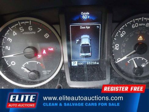 Used 2018 Toyota Tacoma TRD Sport w/ Technology Package image 30