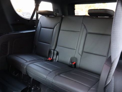 Used 2021 Chevrolet Suburban High Country image 12