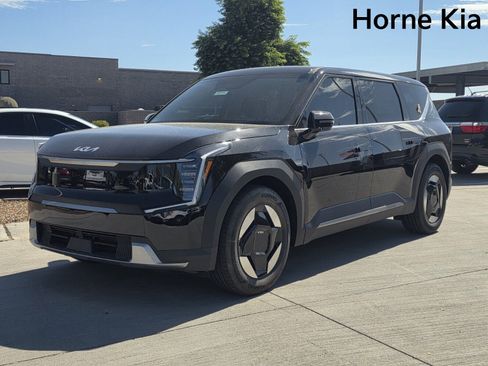 New 2026 Kia EV9 Light image 8