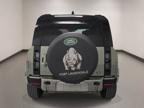 Used 2022 Land Rover Defender 110 X AWD/4WD image 6