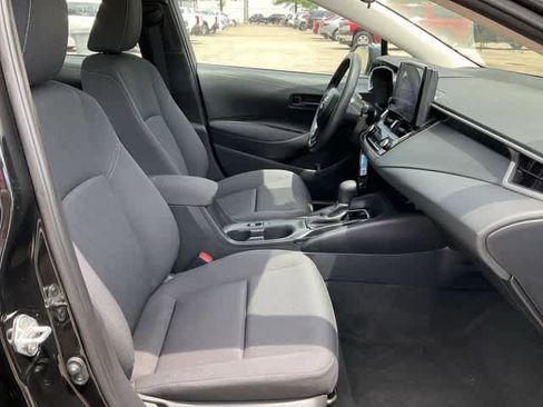 Used 2023 Toyota Corolla LE FWD image 18