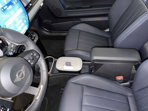 Used 2025 MINI Cooper S image 18