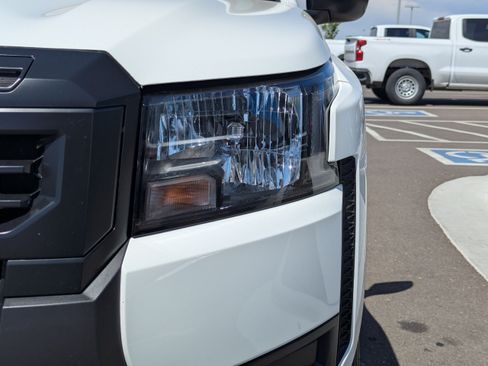 Used 2025 Nissan Frontier S AWD/4WD image 38