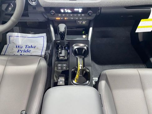 New 2026 Subaru Outback Limited XT image 18