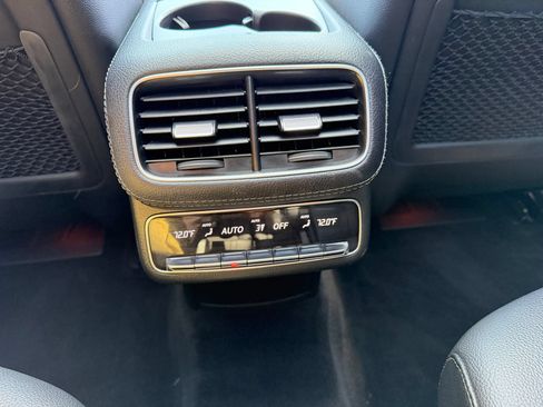 Used 2022 Mercedes-Benz GLS 450 4MATIC image 32